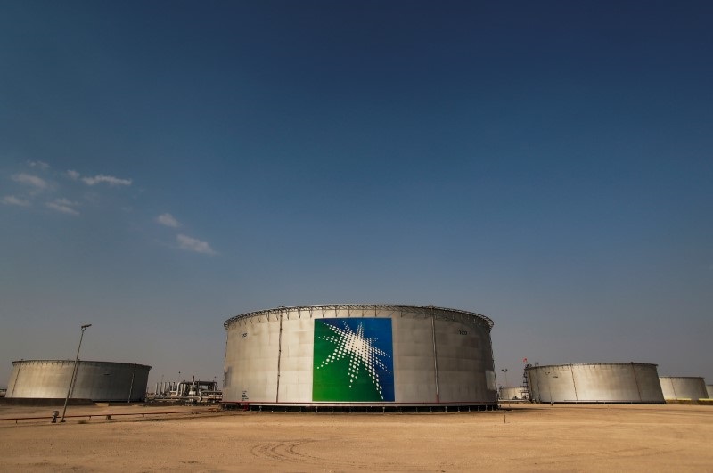 Arábia Saudita cortará produção de petróleo em junho em mais 1 mi bpd