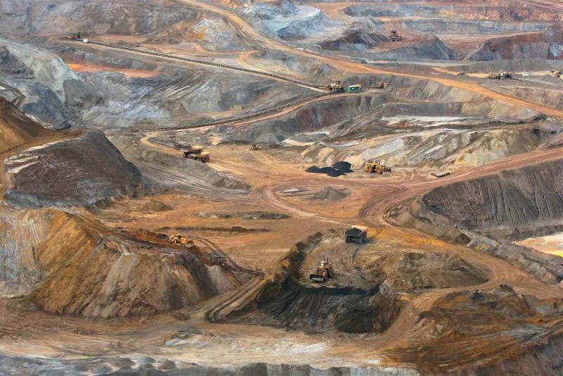  Minério de ferro amplia ganhos em Dalian com esperança de melhora da demanda da China 