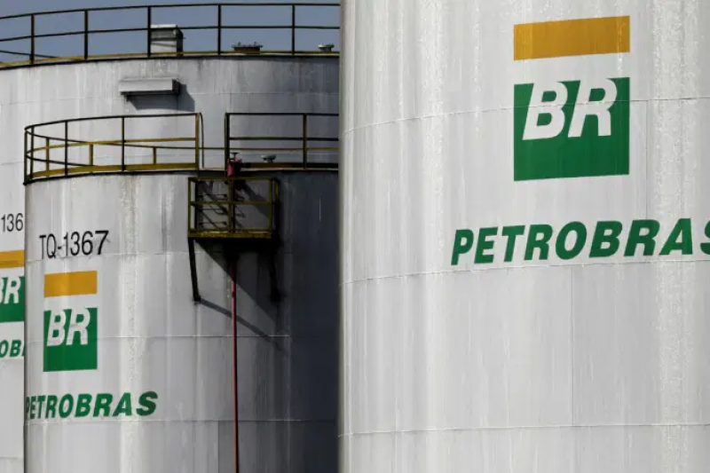 Petrobras eleva preço da gasolina em 4%; diesel sobe 5%