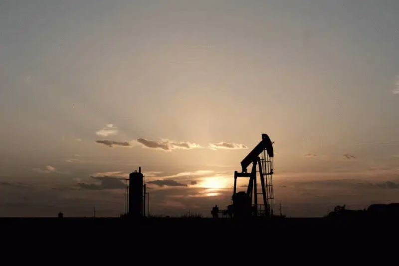 Petróleo deve se limitar a US$ 40 com disputa entre sauditas e americanos