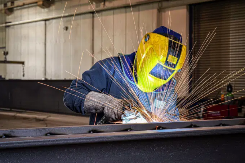 Atividade industrial começa a melhorar desempenho