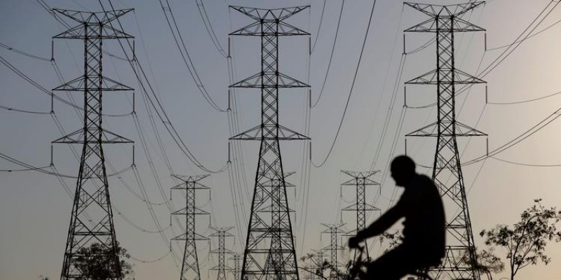 Governo determina estudos para abertura do mercado livre de eletricidade