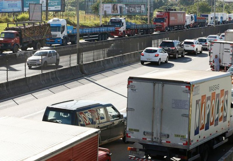 Sob pressão, governo revoga tabela de frete poucas horas após divulgá-la